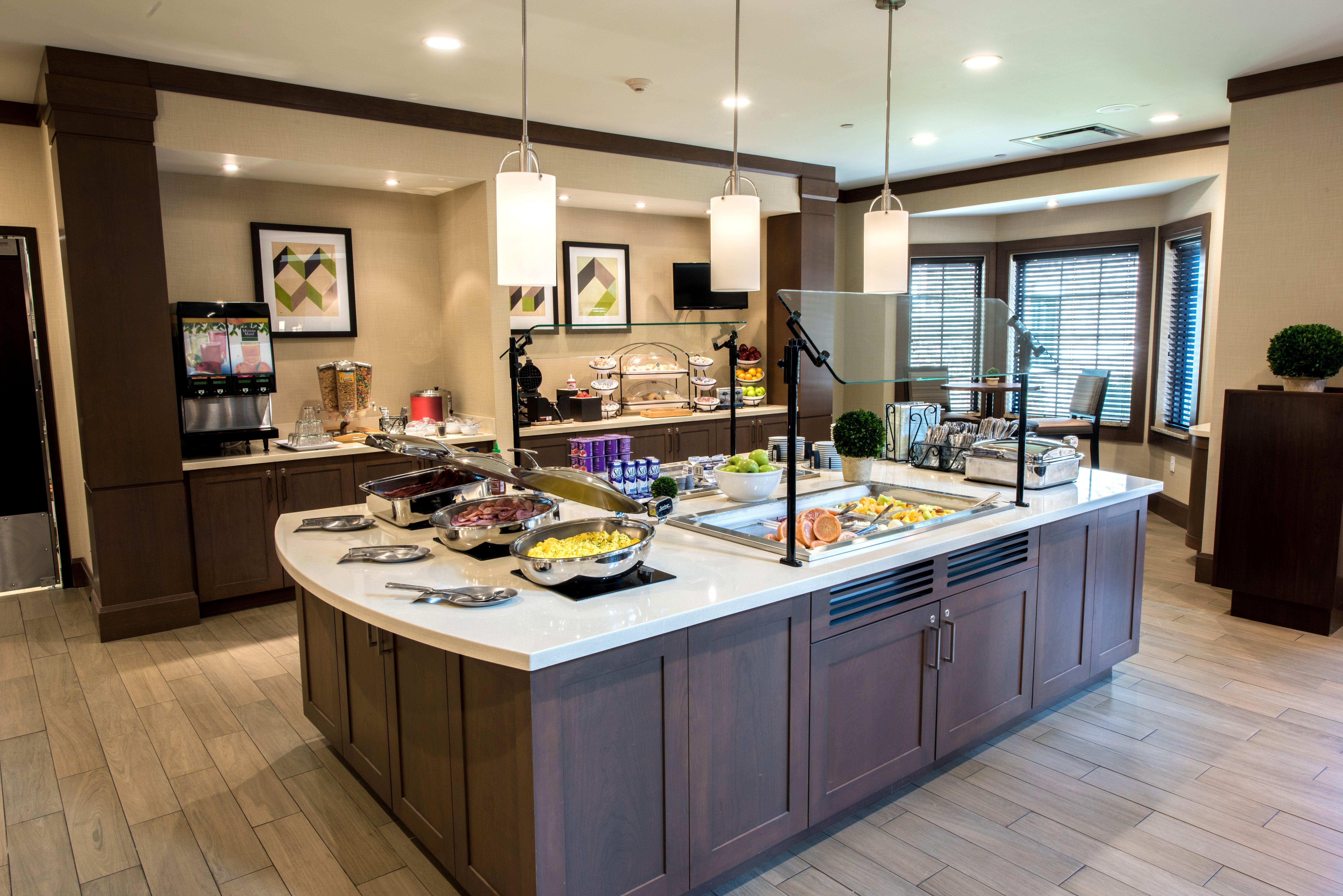 Staybridge Suites Albany Wolf Rd-Colonie Center By Ihg Экстерьер фото