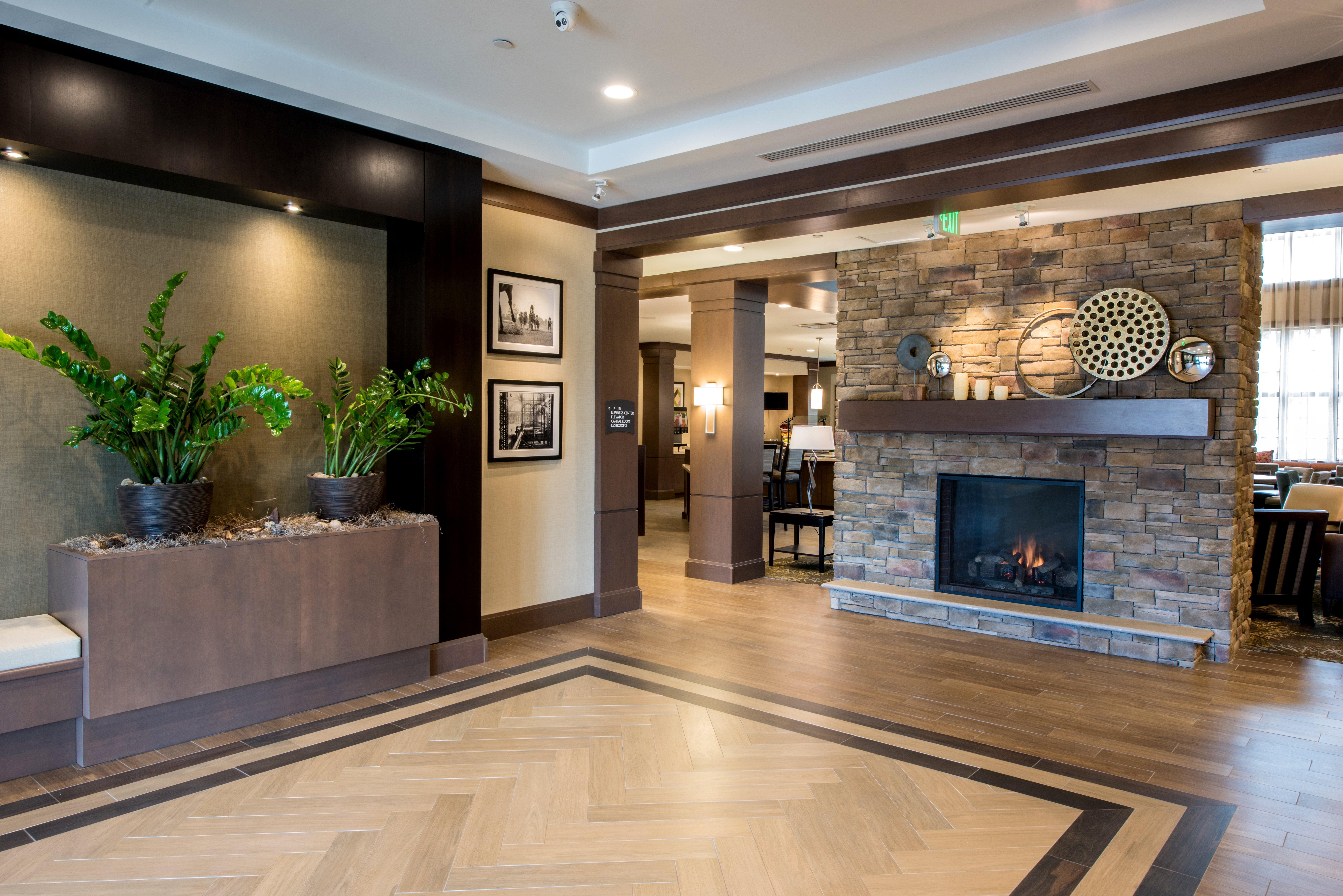 Staybridge Suites Albany Wolf Rd-Colonie Center By Ihg Экстерьер фото